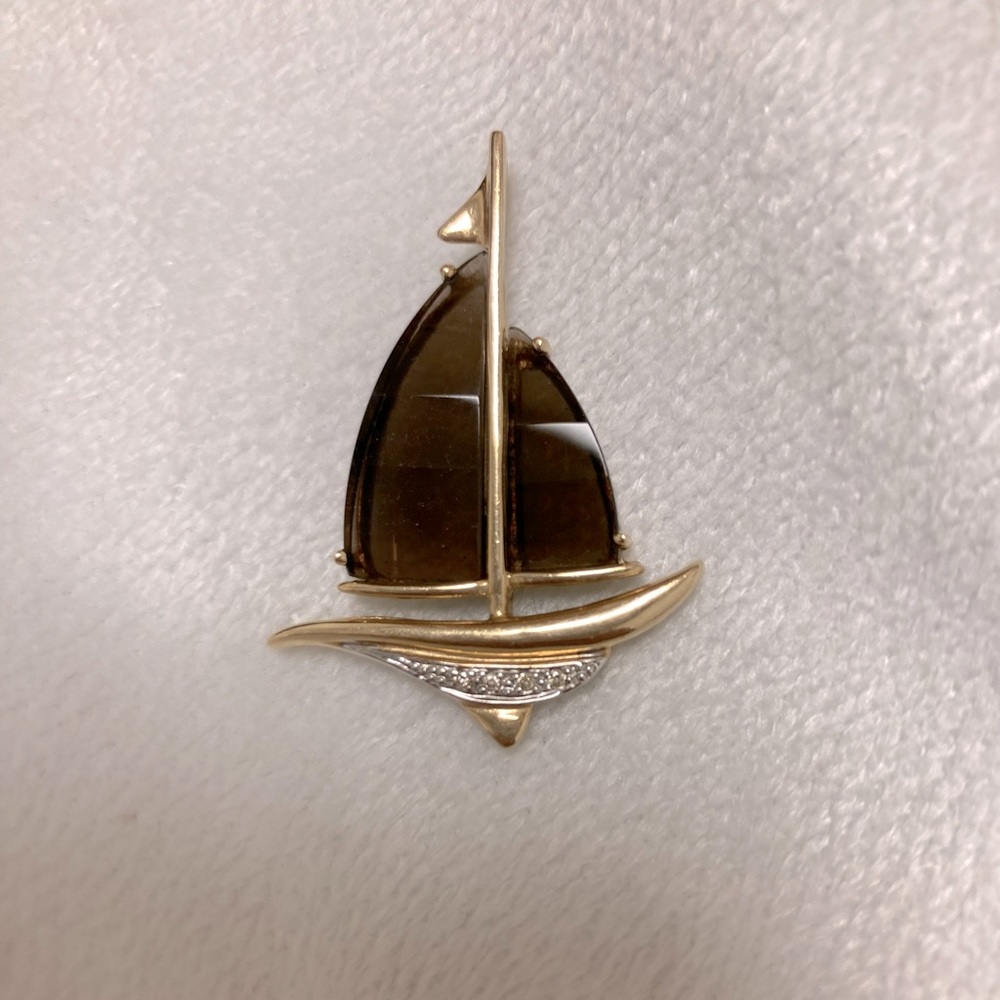 Sailboat necklace pendant
